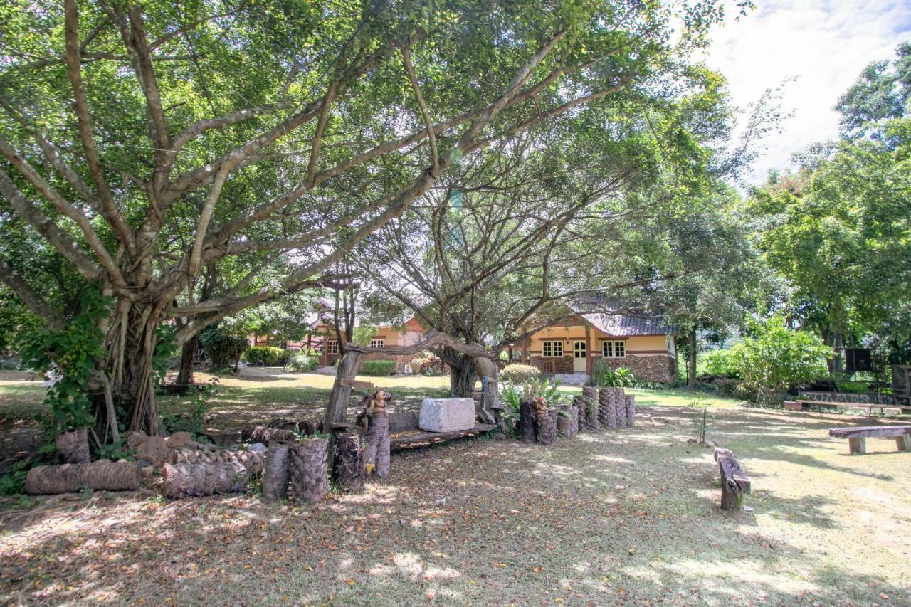 Capital O 1110 Khaoyai Cowboy City Resort Mu Si Exterior foto