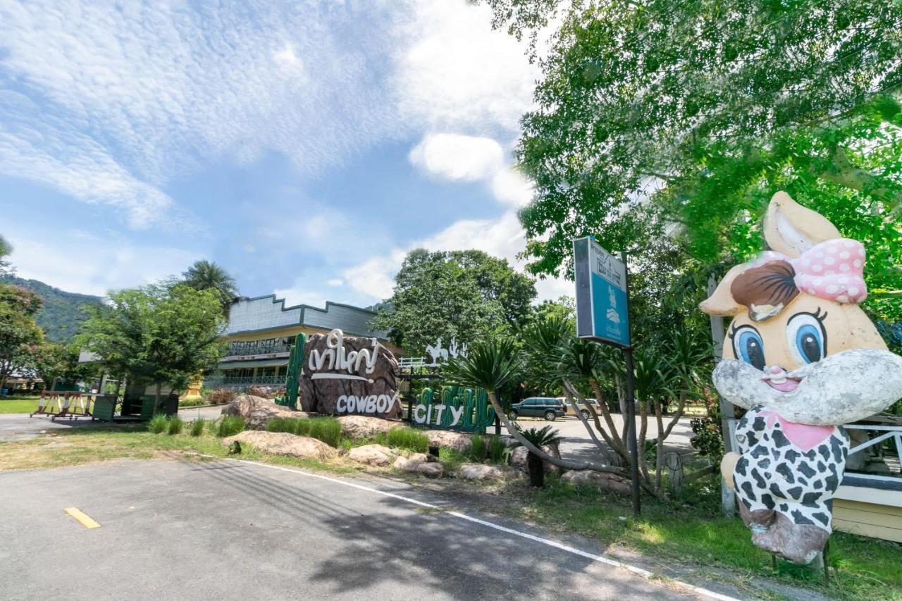 Capital O 1110 Khaoyai Cowboy City Resort Mu Si Exterior foto